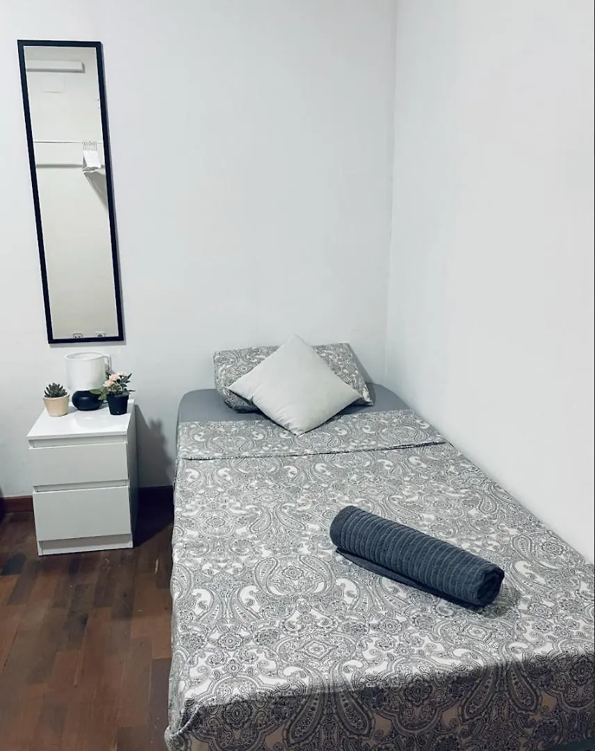 Diagonal R2 Bed & Breakfast Barcelona